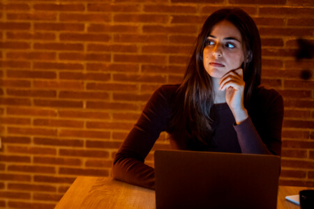 Работа за компьютером или гаджетами